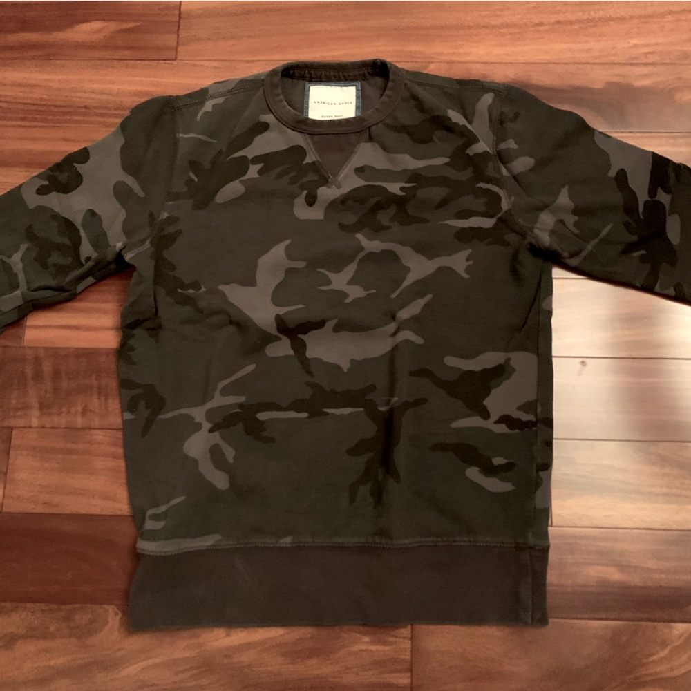 American Eagle Men’s XS Icon Fleece Icon Crew Neck Sweatshirt green/Grey Camo